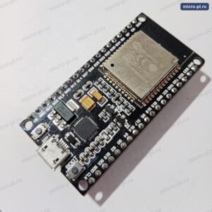 Плата ESP32 DevKitC с модулем ESP-WROOM-32, стабилизатором AMS1117, портом Micro-USB, мостом USB-UART и кнопками BOOT и EN